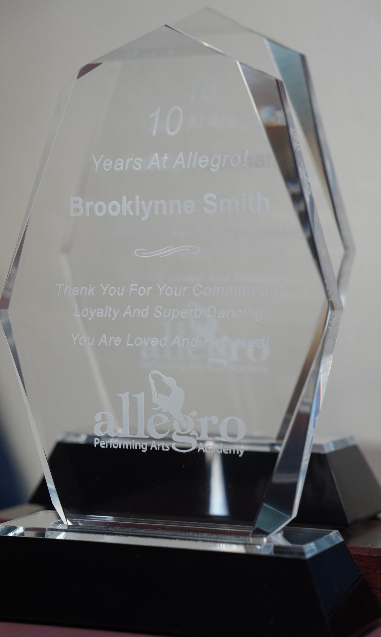 #KIMP167S - Silver Octagon Acrylic Award 9"